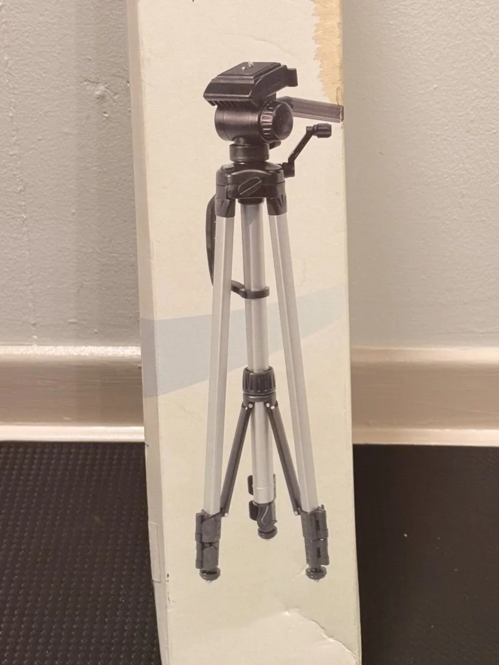 Photo Perfect Tripod 60